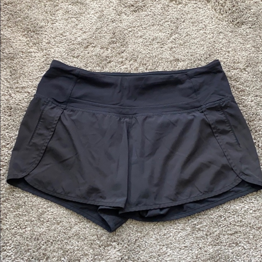 BLACK Lululemon Run Times Short Sz 6